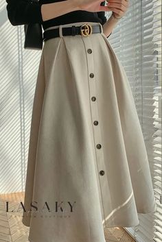 Lasaky - Chic Autumn Essentials: High-Waisted White Faux-Leather Midi A-Line Skirt with Pleated Hem Suede Skirt Outfit, Estilo Preppy Chic, Nylon Skirt, Velvet Midi Skirt, Midi Skirt Set, Southern Fashion, Midi Skirt Outfit, Cute Modest Outfits, Umbrella Skirt