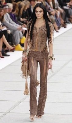 Boho 2000s Fashion, Animals Quotes, Travel Tattoos, 2011 Fashion, Fringe Fashion, Quotes Art, Fashion Gallery, 2000s Fashion, Looks Style