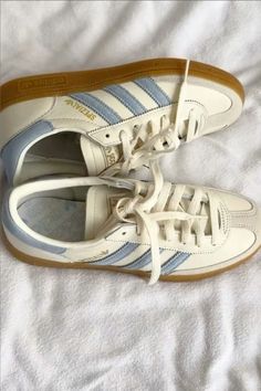 #spezial #adidas Dr Shoes, Preppy Shoes, Shoe Wishlist, Adidas Spezial, Hype Shoes