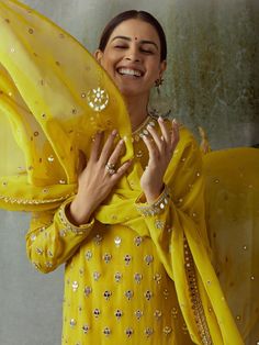 Editor's Note Intricately Embroidered Gradation Mirror Cut Work Straight Kurta Paired With Mirror Embroidered Dupatta With Plain Pants. Fabric: Georgette Color: Green Care: Dry Clean Only About the Designer Vvani by Vani Vats- an Indian ethnic women’s wear label. It is a depiction of the royal and intricate handcrafted embroideries in unconventional designs. Yellow Salwar Suit, Yellow Kurta, Classy Suits, Plain Pants, Traditional Indian Outfits, Palazzo Set, Embroidered Dupatta, Ethnic Outfits