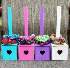 Scrunchie stand, Scrunchie holder, scrunchie storage, hair ties, hair clips and hair accessories. Personalized scrunchie holder. Each holder comes personalized and includes a cute heart shaped draw in the back to hold additional hair accessories.   Each holder will include 3 scrunchies (colors vary).  Please include the color(s) and names you would like included on each personalized scrunchie holder. Please message me if you have any questions. Scrunchie Stand, Scrunchie Storage, Hair Tie Storage, Booth Decoration, Diy Hair Bow Holder, Hair Accessories Display, Scrunchie Holder, Hair Tie Holder, Tie Holder