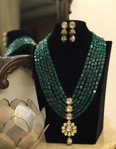 Bollywood Earrings, Collar Verde, Green Beaded Necklace, Indian Necklace, Indian Jewelry Sets, Pakistani Jewelry, Indian Wedding Jewelry, Bridal Jewellery Indian, Kundan Necklaces