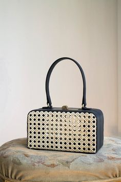 Handbag Stores, Marissa Collections, Straw Bags, Top Handle Handbags, Box Bag, China Fashion, Clothing Size Chart, Navy Tops, Picnic Basket