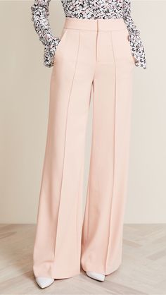 Pastel Outfit, فستان سهرة, Pink Pants, Professional Outfits, Work Attire, Mode Inspiration, Business Outfits, Outfit Idea, Work Fashion