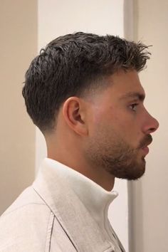 Medium Crop Haircut Men, Tapper Low Fade Men Haircuts, Short Sides Messy Top Men, Low Taper Short Hair, Man Short Haircut, Cortes De Cabello Corto Hombre, High Drop Fade, Skin Fade Haircut Men, Short Modern Mullet