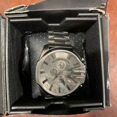 Diesel Men's Mega Chief Quartz Stainless Steel Chrono Watch, Gunmetal Dz4282 Open Box Return You Will Receive The Exact Item You See In The Pictures. The Watch Is In Excellent Condition And Ready To Use. Message Me For Any Inquiries/Offers Fast Shipping. Check My Other Listings. Have A Nice Day And Stay Safe Designer Silver Watch With Tachymeter, Designer Silver Business Watches, Diesel Watches For Men, Yellow Watches, Diesel Watch, Chrono Watches, Brown Leather Watch, Mens Watches Black, Diesel Men