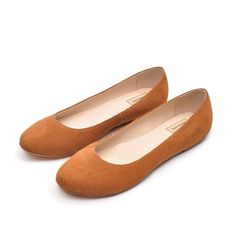 Diana - simple, comfy ballet flats are made of high-quality suede or grain leather. The insole made of a soft calfskin ensures comfort of use. A classic model in a rich colors perfect for bride and bridesmaids for comfy wear during wedding or after to change into. Sizes UK, EU, US and feet dimensions in centimeters and inches 3 UK / 36 EU / 5 US insoles length 24 cm = 9.4 inches 4 UK / 37 EU/ 6 US insoles length 24.5 cm = 9.6 inches 6 UK / 38 EU / 7 U insoles length 25 cm = 9.8 inches 7 UK/ 39 E Suede Ballet Flats With Almond Toe And Removable Insole, Suede Ballet Flats With Removable Insole And Almond Toe, Suede Flats With Rubber Sole, Suede Ballet Flats With Removable Insole, Suede Closed Toe Ballet Flats With Removable Insole, Wedding Leather Ballet Flats With Round Toe, Suede Flats With Leather Sole, Suede Slip-on Ballet Flats With Rubber Sole, Suede Ballet Flats With Leather Sole