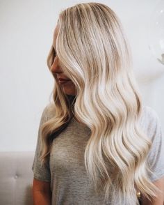 p i n t e r e s t || sarahesilvester Beige Blonde Hair, Hairstyles For Straight Hair, Beige Blond, Bright Blonde Hair, Bohemian Twist, Stylish Hairstyles, Bright Hair Colors, Boho Beauty, Beige Blonde