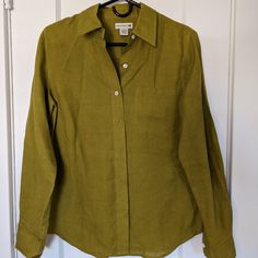 Brand: Ann Taylor Size: S Color: Olive Green Fabric: 100% Linen Condition: Like-New Never Worn Casual Linen Office Shirt, Casual Linen Shirt For Office, Green Button Closure Top For Business Casual, Green Everyday Shirt With Buttons, Green Buttoned Tops For Business Casual, Green Business Casual Tops With Buttons, Olive Green Fabric, Green Fabric, Shirt Color