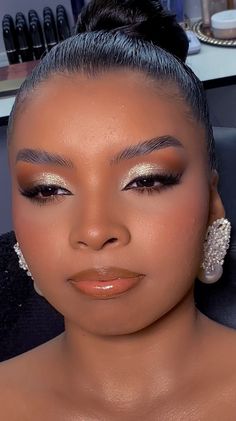 Bombshell Makeup, Makeup Favorites, Brown Skin Makeup, Glam Photoshoot, Instagram Tutorial, Dark Skin Makeup, Makeup Tutorials, Colorful Makeup, Brown Skin