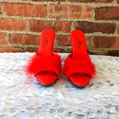 Ellie Shoes Red And Clear Platform Sandals Feather Accents On Top Clear On The Bottoms Women's Size 10 Never Worn Outside Still In Fantastic Condition Ellie Shoes, Shoes Shoes, Platform Sandals, Size 10, Womens Sizes, Women Shoes, Sandals, 10 Things, Red