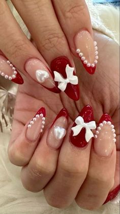 Nail Noel, Bow Nail Designs, Kutek Disney, Cute Simple Nails, Nagel Tips, Cute Christmas Nails, Smink Inspiration, Girly Acrylic Nails, Summery Nails