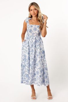 Janie Midi Dress - Blue Floral - Petal & Pup USA Concert Outfit Summer, Midi Sundress, Resort Dresses, Floral Dresses Long, Usa Dresses, Visual Texture, Clothing Details, Dresses By Length, Long Sleeve Floral Dress