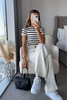 Outfit Chic, Business Casual Outfits For Work, Men Streetwear, Streetwear Summer, Smart Trousers, Mode Casual, Outfits 2023, Smart Casual Outfit