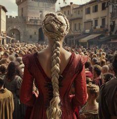 Targaryen Hair Styles, Visenya Targaryen Braids, Targaryen Braids, Targaryen Hairstyles, Medieval Fantasy Clothing, Queen Rhaenyra, Targaryen Aesthetic, Beautiful Braided Hair