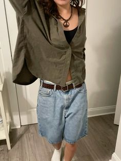 jorts outfit inspo Jorts Outfit, Masc Outfits, Outfit Denim, Mode Grunge, Rock A, Summer Look, Dream Clothes