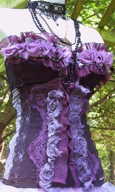 Gray Roses, Purple Goth, Woodstock Ga, Burlesque Costume, Halloween Custom, Black Roses, Funky Outfits, Christian Lacroix, John Galliano