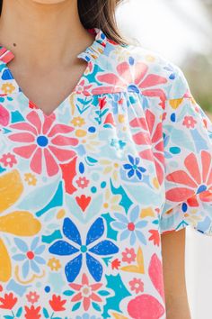 Everyone is going to look at you in this blouse! They won't be able to help it! That floral print and those colors are so bold and fun together! You are going to love styling with this blouse this spring and summer!
V-neckline
Short bubble sleeves
Floral print
No stretch
Savannah is wearing the small. Blue Floral Blouse, Mint Julep Boutique, Scarf Sale, Model Fits, Look At You, Personal Marketing, Spring Collection, Shop Blouses, Floral Blouse