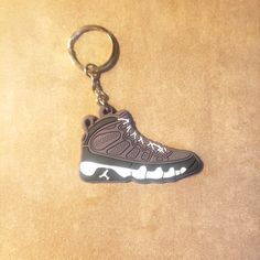 Brand New In Package Nike 2d Flexible Sneaker Keychain Nike Craft, Nike Lanyard, Sneaker Keychain, Air Yeezy 2, Air Yeezy, Craft Decor, Nike Gold, Jordan 2, Nike Accessories