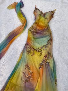 Funky Party Dress, Eccentric Prom Dresses, Colorful Dresses Aesthetic, Maximalist Prom Dresses, Funky Prom Dresses