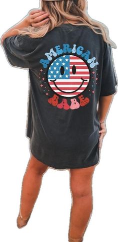 Summer Flag Print T-shirt With Relaxed Fit, Black Crew Neck T-shirt With Flag Print, Casual Black T-shirt With American Flag Print, Black Casual T-shirt For 4th Of July, Casual Black T-shirt For 4th Of July, Black Short Sleeve T-shirt For 4th Of July, Black Graphic Print T-shirt For 4th Of July, Casual Black Top With Flag Print, Black Tops With American Flag Print For Summer