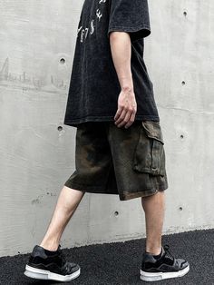 Wiaofellas - Summer Men's Cargo Shorts Party Streetwear Casual Multi-pocket Breeches Homme Loose Boardshorts Male Handsome Punk Short Pants Product Information ★M length 52cm waist 68cm hip 109cm ★L length 53cm waist 72cm hip 113cm ★XL length 54cm waist 76cm hip 117cm ★XXL length 55cm waist 80cm hip 121cm ◆Size Issue: All measurement in cm and please note 1cm=0.39inch,1 inch=2.54cm, due to the manual measurement, please allow 1-3cm difference. ◆The Size is ASIAN Size. It is 1～2 sizes smaller tha Grunge Summer Pants With Pockets, Summer Grunge Pants With Pockets, Baggy Grunge Bottoms For Summer, Summer Grunge Streetwear Bottoms, Grunge Bottoms With Pockets For Summer, Summer Grunge Bottoms With Pockets, Hip Hop Style Relaxed Fit Summer Shorts, Grunge Bottoms With Side Pockets For Streetwear, Hip Hop Cargo Pants With Cargo Pockets For Summer