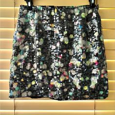 Size 6 Chic Sequined Mini Skirt, Lined With Back Zipper. Multi-Color Pattern. Gorgeous! Never Worn H&m Party Skirt With Lining, H&m Lined Party Skirt, H&m Party Lined Skirt, H&m Mini Party Skirt, H&m Mini Skirt For Party, H&m Fitted Party Mini Skirt, Hm Skirt, Multi Colored, Color Patterns