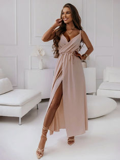 Garden Brunch, Styles Dress, Surplice Dress, Vibrant Patterns, Maxi Dress Formal, Short Leggings, Formal Evening Dresses, Tie Dress, Cami Dress