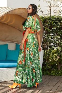 Shop for Eshaa Amiin Green Crepe Printed Maxi Dress for Women Online at Aza Fashions Green Tie Back Maxi Dress For Garden Party, Green Tropical Print Maxi Dress For Garden Party, Tropical Style Maxi Dress For Garden Party, Tropical Maxi Dress For Garden Party, Green V-neck Maxi Dress With Side Slits, Long Dresses With Side Slits For Vacation, Long Vacation Dress With Side Slits, Tropical Printed Maxi Dress, Green Leaf Print Dress For Vacation