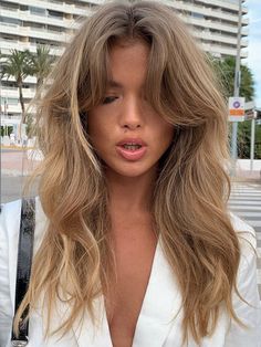 Rambut Brunette, Bangs With Medium Hair, Blonde Hair Inspiration, Blonde Hair Looks, Fringe Hairstyles, Natural Blondes, Hair Makeover, Long Blonde