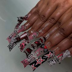 @nailsbywolfkal Bratz Nails Art, Dope Nails, Christmas Nails, Nail Art, Nails, Christmas, Instagram, Art, Nail Arts