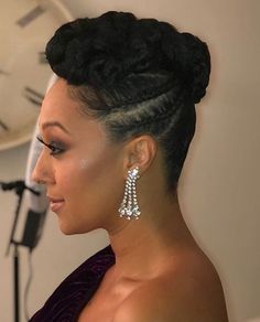 Protective Styles Updo, Bridesmaid Hair Updo Black Hair, Bridesmaid Hairstyles Updo Black Hair, Wedding Natural Hairstyles Black Women, Black Wedding Hairstyles Bridesmaid Natural Hair, Natural Hairstyles For Older Black Women, Elegant Updo With Box Braids, Formal Braided Updo Black Hair, Updo Cabello Natural