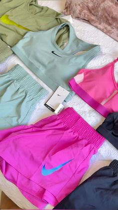 Cute Running Outfit, Modest Workout, Gym Ootd, Lulu Outfits, Summer Workout Outfits, Pilates Outfit, Gym Crush, Ootd Women