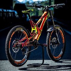 Best Mountain Bike Brands - BikesReviewed.com Mountain Bike Brands, Bike Gadgets, Adrenaline Sports, Bicycle Tattoo, Hardtail Mountain Bike, Motorised Bike, Bike Pictures