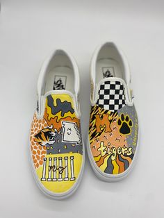 These hand painted college/university/sports Vans are great for game days, college decisions, or as a gift for students, alumni, or parents! All shoes are painted with high quality fabric paint. This paint is safe to go through the washing machine. Designs and colors may vary slightly from shoe to shoe because each pair is hand painted. For sizing questions please refer to the size chart or message me with any questions or concerns. My average production time is around 3-5 weeks to complete and Cheetah Nikes, Custom Painted Vans, Sunflower Vans, Sneakers Illustration, Painted Vans, Custom Painted Shoes, Slip On Vans, Gift For Students, University Of Missouri