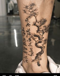 Bonsai Tree Tattoo, Tree Leg Tattoo, Tree Tattoo Men, Bamboo Tattoo, Tattoo Inspiration Men, Asian Tattoos, Leg Sleeve Tattoo, Top Tattoos, Japanese Calligraphy