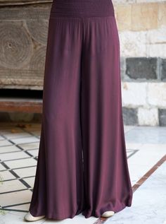 Flared Trousers with Elasticized Waistband Modele Hijab, Flared Trousers, Stylish Pants, Islamic Clothing, Flared Pants, Flare Trousers, Fashion Attire, Pants Design, Mode Hijab