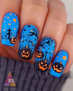 Blue Pumpkin Nails Fall, Fun October Nails, Holiday Nails Halloween, Dark Beach Nails, Halloween Nails Designs 2024, Dog Themed Nails, Potion Nails, Ombre Halloween Nails, Colorful Halloween Nails