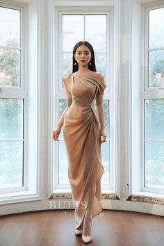 Braidsmaid Dresses, Gaun Koktail, Gowns Aesthetic, Gowns Dresses Elegant, Gaun Fashion, Outfits Dress, Gowns Prom, Dress Up Outfits