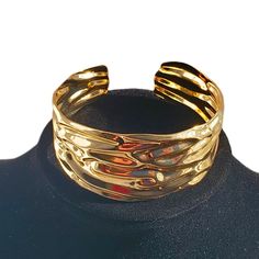 Brand New Women's Large Hammered Gold Bangle Bracelet Genuine 14k Gold Plated Sterling Silver 7" (Most Common Women's Size) 1.5" Wide Retail Price $300 Buy With Confidence From A Trusted Seller With A 99%+ Feedback Rating! A0103 (Id-896-) Collectible Handmade Gold Bangle, Heavy Ornate Gold Bangle, Gold-toned Brass Bangle Bracelet, Tarnish Resistant Gold-tone Cuff Bangle, Modern Gold-toned Brass Bangle Bracelet, Aries Bracelet, Brighton Bracelets, Womens Bangles, Art Bracelet