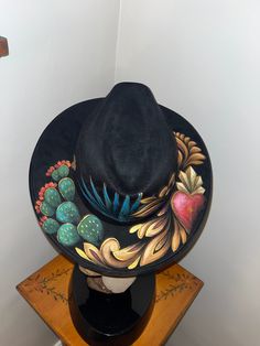 Florecita woven hand painted hat, one of a kind Painting On Hats, Hat Paintings Ideas, Painted Felt Hat, Painted Hats For Women, Colorado Cowgirl, Painted Cowboy Hats, Hat Decorating Ideas, Painting Hats, Painted Caps