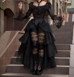 Gothic Vintage Dress, Vampirecore Aesthetic Outfit, Victorian Poses, Vampirecore Outfits, Vampire Ball Gown, Tightlacing Corset, Vampire Ball, Vampire Stuff