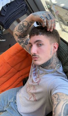 Dean Lauer, Tattooed Guys, The Barber, Hair And Beard Styles, Tangled, Instagram Feed, Tattoos For Guys, Dean, Hair Cuts