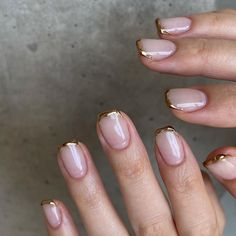 Gold Nail Art Short Nails, Classy Chic Nails, Natural Nails With Gold, Reverse French Manicure, 2022 Design, Lost 100 Pounds