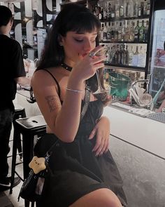 👯‍♀️✨ Goth Y2k, Rockstar Gf, Pisces Moon, Dark Feminine, Girly Shoes, Beautiful Mess, Friends Photography, Photo Inspiration, Photo Ideas