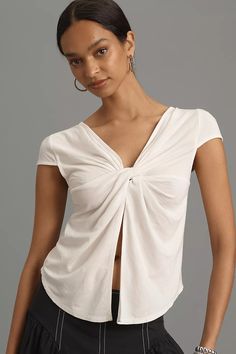 Twist Top, Women's T Shirts, Shirts For Women, Fall Shopping, Leisure Wear, Stylish Women