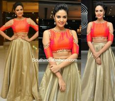 Sreemukhi in a long skirt and crop top photo Long Skirt And Crop Top, Kurtha Tops, Diksha Singh, Long Skirt Top Designs, Long Skirt And Top, Crop Top Lehenga, Skirt And Crop Top, Lehnga Dress, Lehenga Blouse Designs