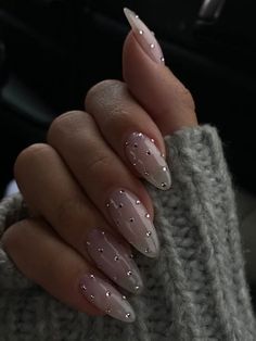 New Years Nails Sparkly Silver, Nails Inspiration With Charms, Classy Engagement Nails, Classy Wedding Nails, Prom Nails Silver, Engagement Nails, Wow Nails, Trendy Nail Art Designs, Happy Nails