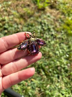 Bug rhinestone brooch. No stamp Condition good: wearable, no tarnish, metal and stones not tested, selling as is, uncleaned. 45mm x 25mm For more vintage brooches: Www.Etsy.com/shop/Ashley3535 Bumble Bee Jewelry, Bee Jewelry, Pin Jewelry, Rhinestone Brooches, Bumble Bee, Vintage Brooches, Brooch Pin, Brooches, Selling On Etsy