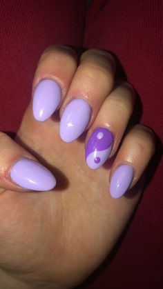 Purple Nails For Graduation, Nail Art Designs On Purple Nails, Purple Ying Yang Nails, Pastel Purple Nails Aesthetic, Short Almond Nails Summer Colors, Short Almond Nails Purple, Ying And Yang Nails, Purple Ying Yang, Almond Nails Purple